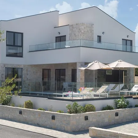 Luxury Terra Dalmatica Heated Pool Jacuzzi Sauna Sikovo