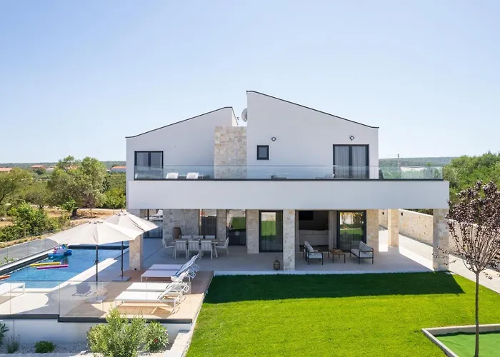 Luxury Terra Dalmatica Heated Pool Jacuzzi Sauna *