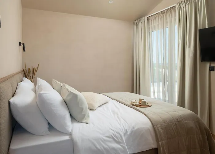 Luxury Terra Dalmatica Heated Pool Jacuzzi Sauna *